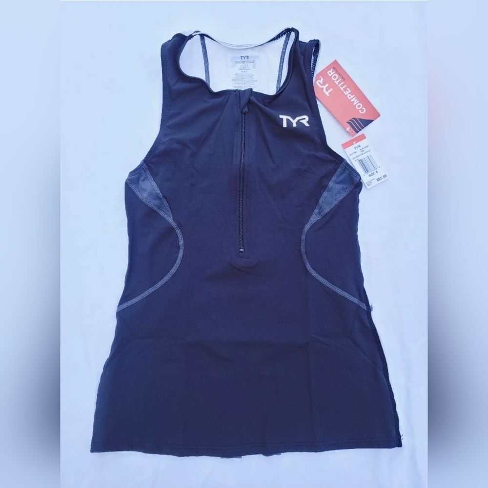 TYR Triathlon Women's Black White Singlet Tank SCFX6A Tri Competitor Size S